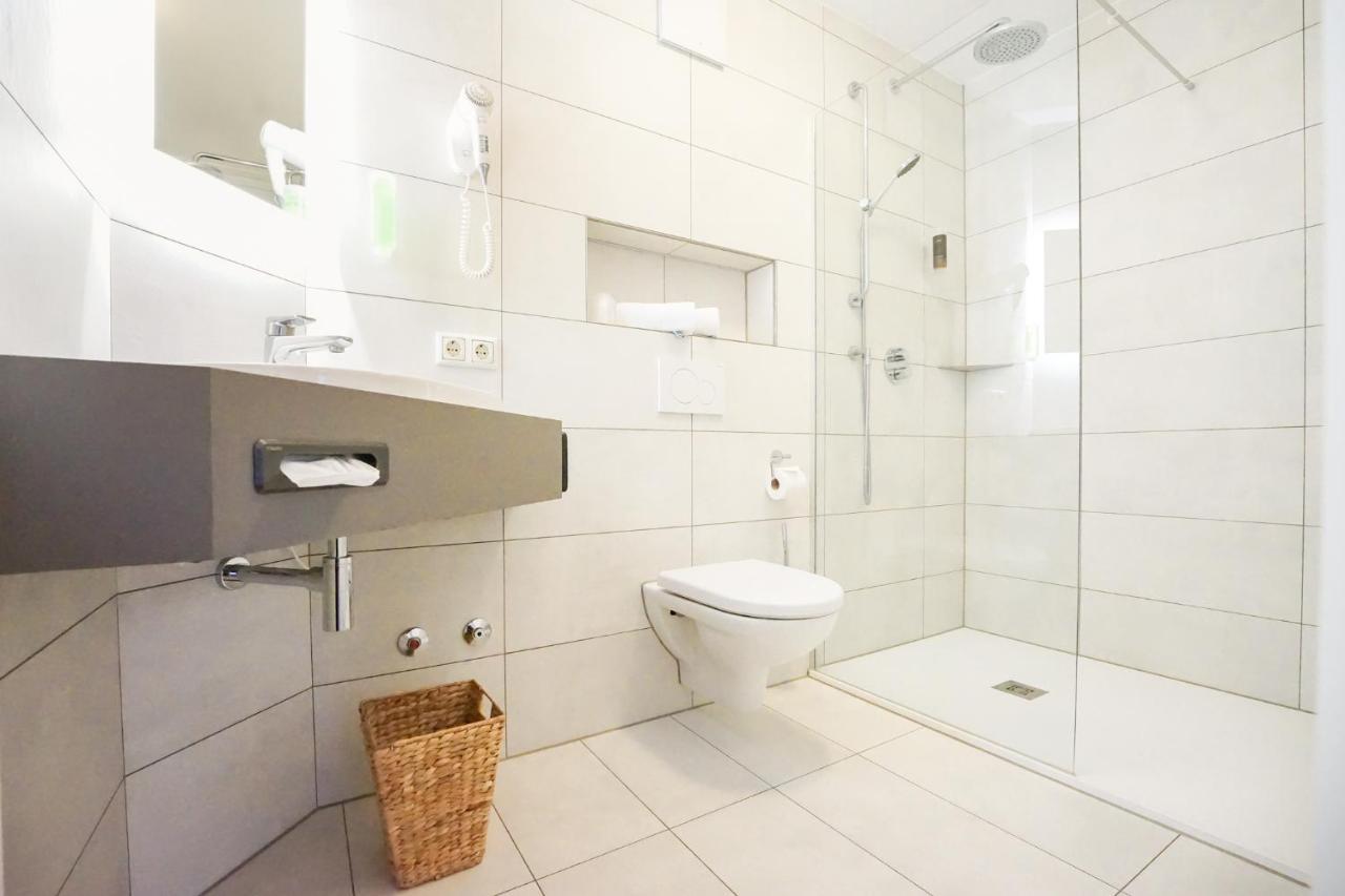 Hotel Kannenkeller Лауинген Экстерьер фото