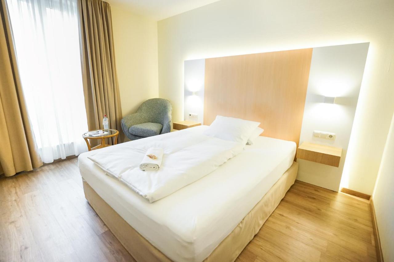 Hotel Kannenkeller Лауинген Экстерьер фото